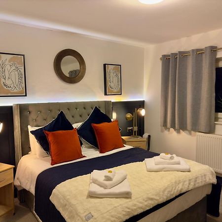 Coastal Park Accommodation Llanelli Esterno foto