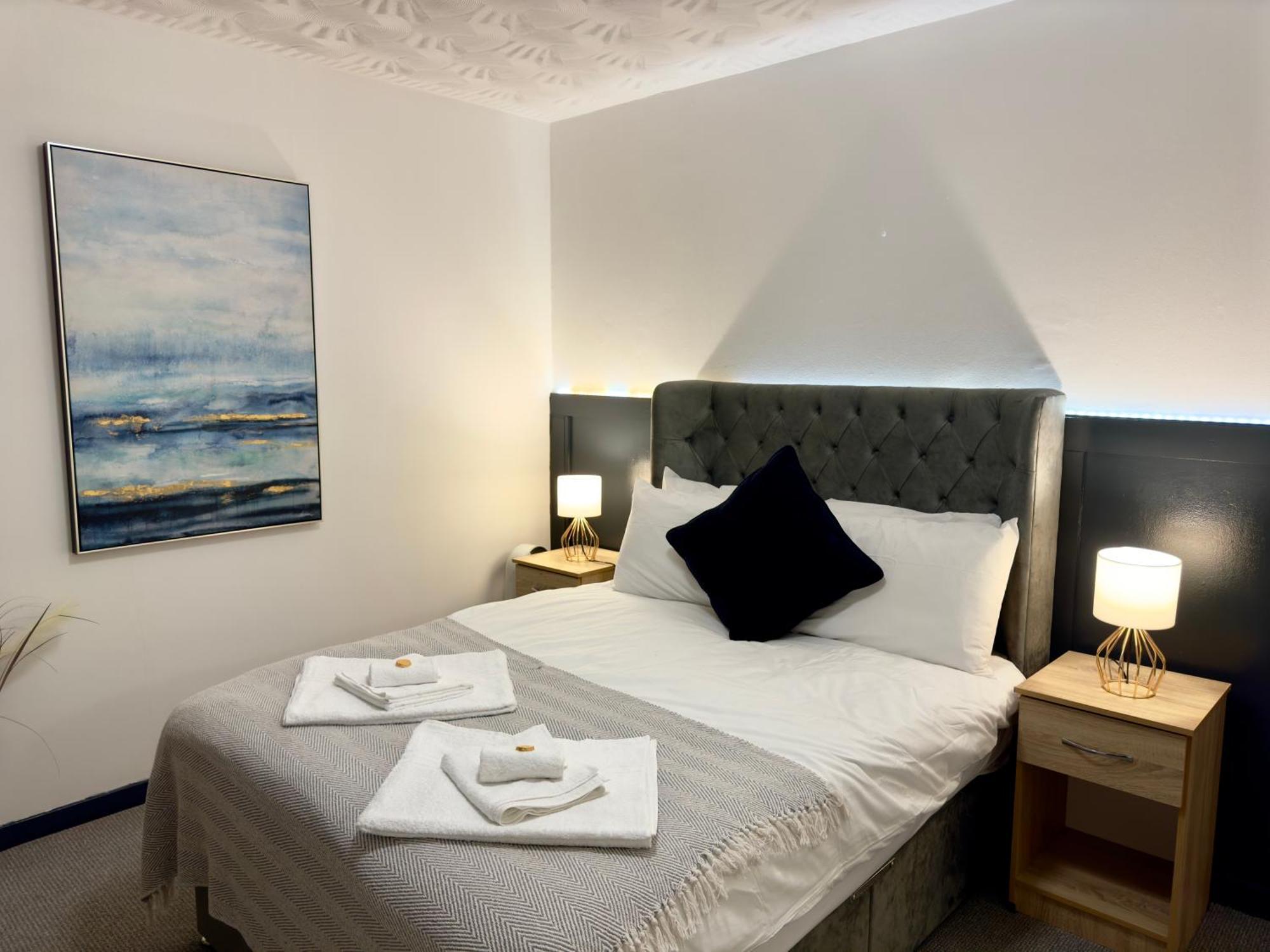 Coastal Park Accommodation Llanelli Esterno foto