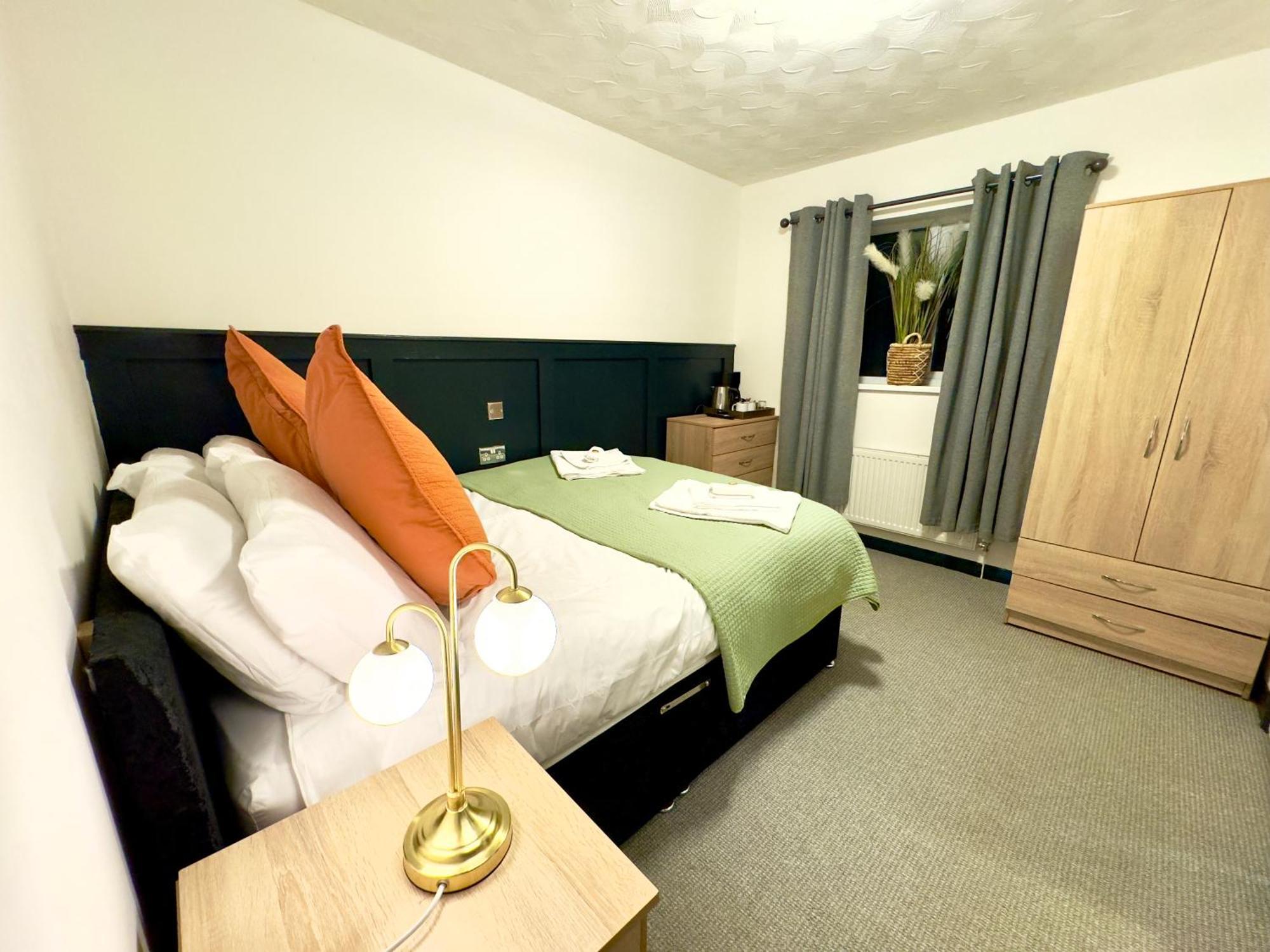 Coastal Park Accommodation Llanelli Esterno foto