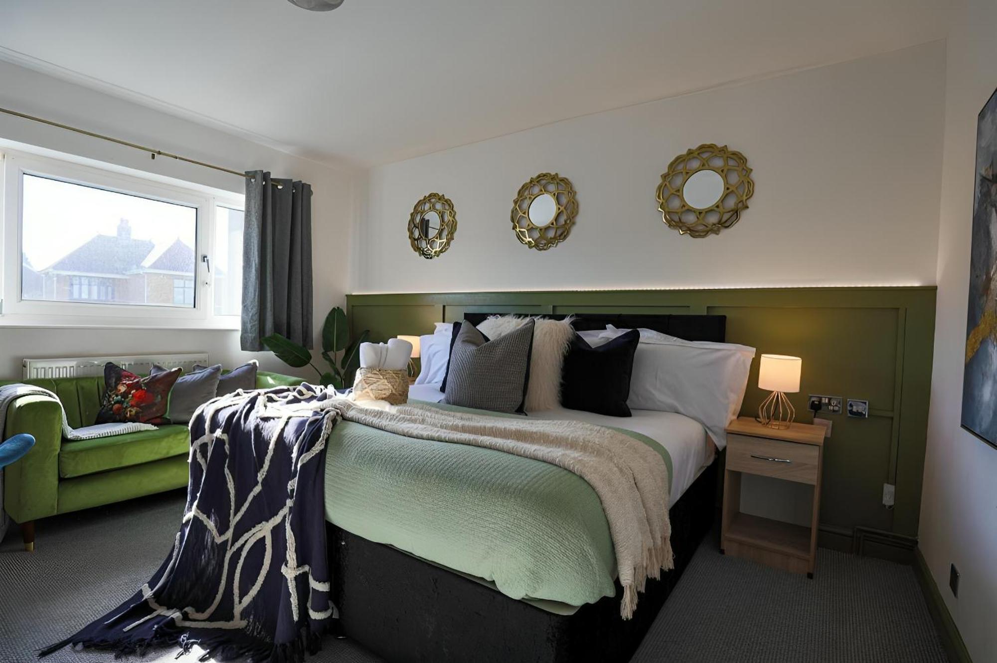 Coastal Park Accommodation Llanelli Esterno foto