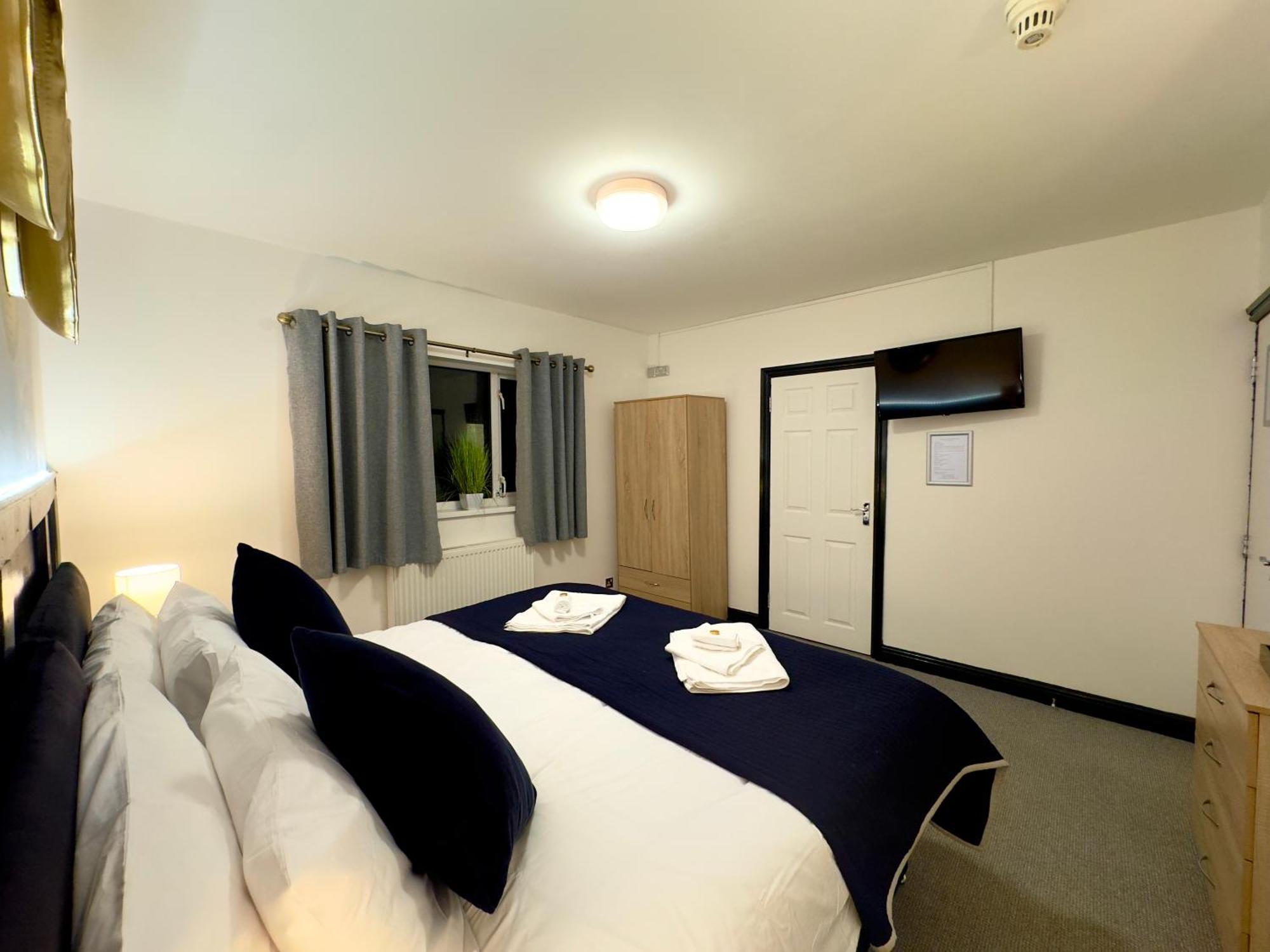 Coastal Park Accommodation Llanelli Esterno foto
